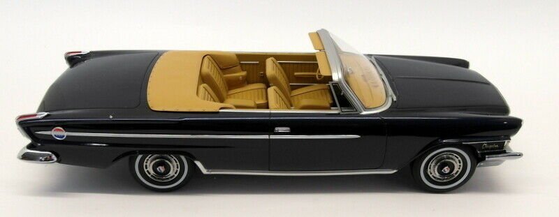1:18 BoS Models Chrysler 300H Convertible 1962 donkerblauw - 2