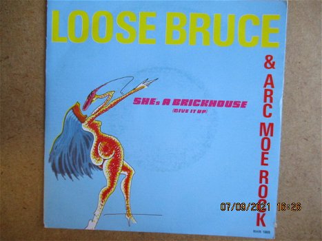 a2308 loose bruce - shes a brickhouse - 0