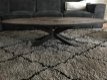 Robuuste ovale salontafel- houten blad en ijzeren onderstel - 2 - Thumbnail