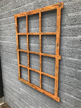 Stalraam, roestig-oppervlak, antiek-stijl venster, ijzer - 1