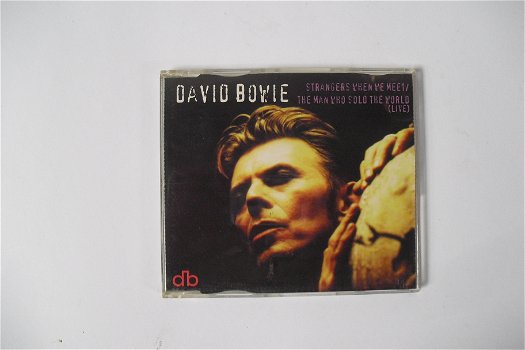 David Bowie - Strangers When We Meet / The Man Who Sold The World ( Live ) - 0
