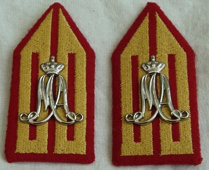 Kraagspiegels / Emblemen DT, Koninklijke Militaire Academie Cadetten, Koninklijke Landmacht.(Nr.1) - 0