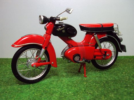 Kreidler Schaalmodel 1:10 van Schuco - 2