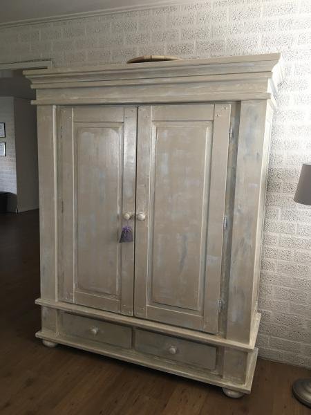Mooi grote vol eiken buffetkast in white wash-wit. - Afbeelding 8