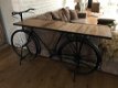 Prachtige fiets metaal met houten tafelblad-tafel-deco - 0 - Thumbnail