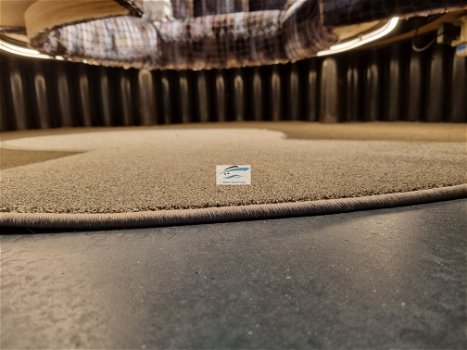 Festonneren / afwerken tapijt en matten - 0