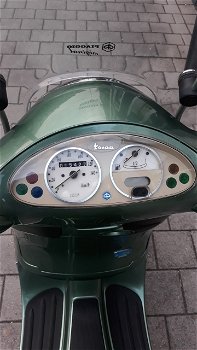 Te Koop Vespa Piaggio ET4 125cc - 3