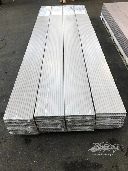 Partij Vlonderdelen Duowood Riviera 250mm breed - nr. 1