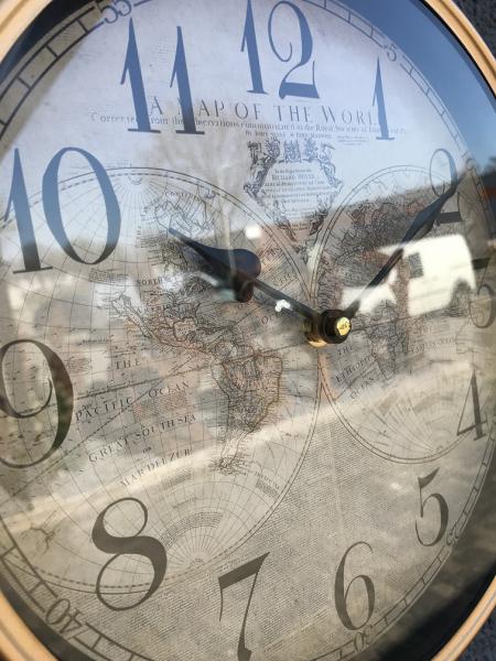 Wandklok in vintage look, klok met 18e-eeuws wereldmot - Afbeelding 6