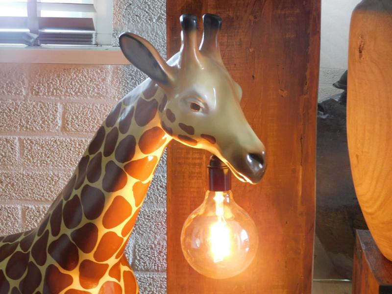 Bijzondere Giraffe lamp - 110cm - polystone - Afbeelding 2