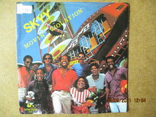 a3326 skyy - movin violation