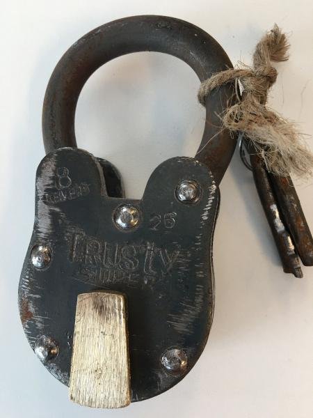 Oude kasteel hangslot - TRUSTY - hangslot, poortslot,kado - nr. 1
