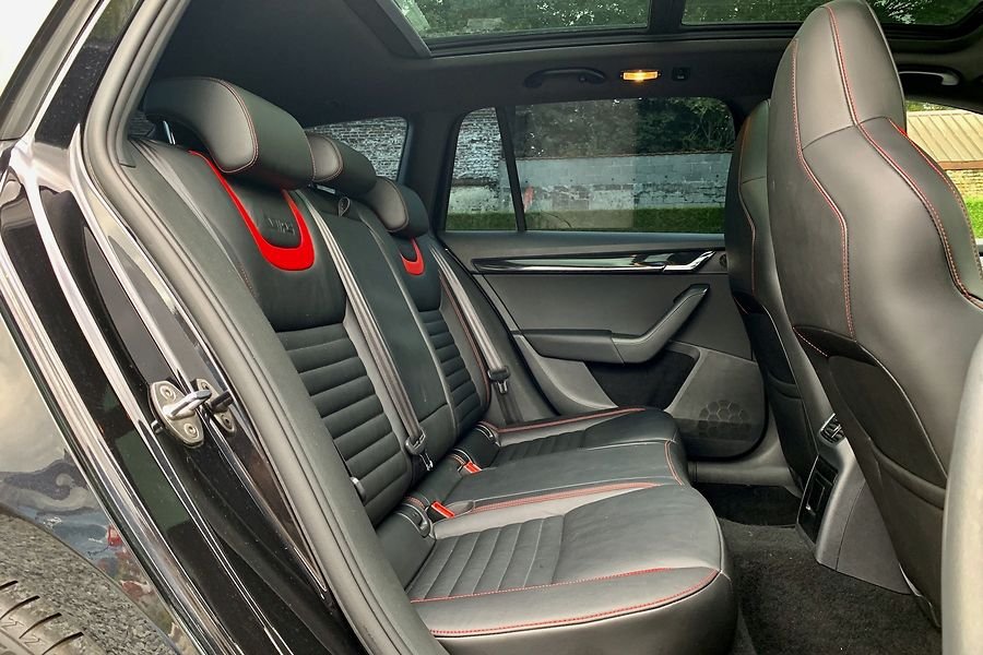 Skoda Octavia Combi 2.0 CR TDi RS - 02 2016 - Afbeelding 7