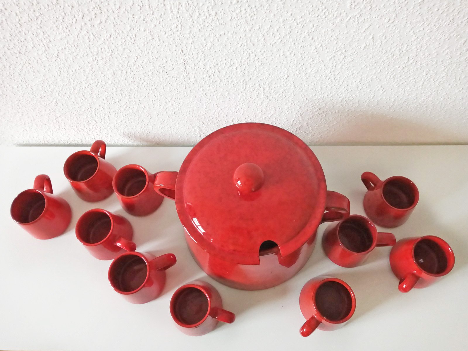 Schaal van rood aardewerk met 10 kopjes - Afbeelding 3