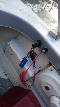 Speedboot met buitenboord motor - 4