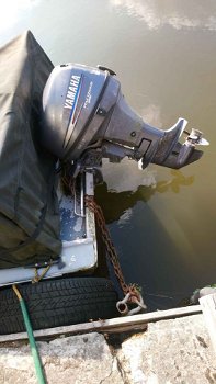 Speedboot met buitenboord motor - 5