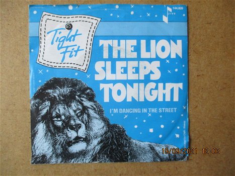 a3606 tight fit - the lion sleeps tonight - 0