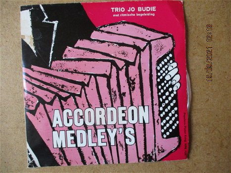 a3685 trio jo budie - accordeon medleys - 0