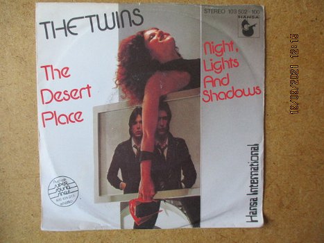 a3711 the twins - the dessert place - 0