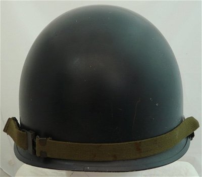 Helm, type: M53 (Troepenhelm), Korps Rijkspolitie, met binnenhelm, 1973.(Nr.1) - 2