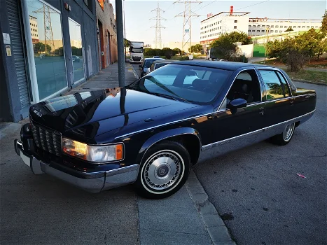 1993 CADILLAC FLEETWOOD BROUGHAM - 0