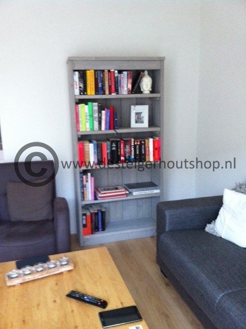 Boekenkast, model Herma - nr. 1