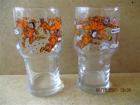 ad0018 suske en wiske glas 3 - 0