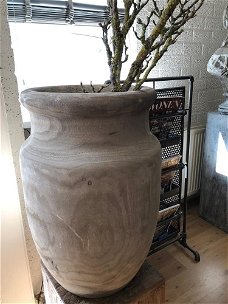 geweldig XL- forse houten vaas-pot- kleur grijs-deco