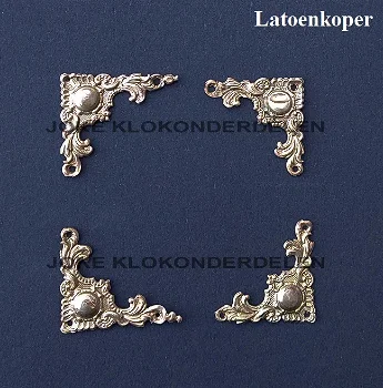 = 4 Klok hoekjes = latoenkoper =45710 - 0