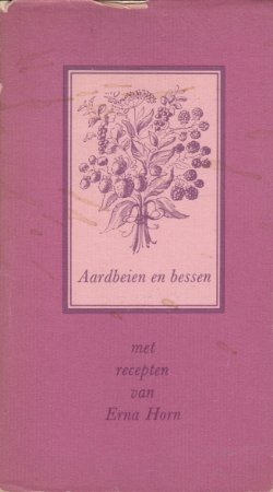Aardbeien en bessen