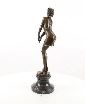 dame-brons beeld- peinzende vrouw-beeld-brons - 2