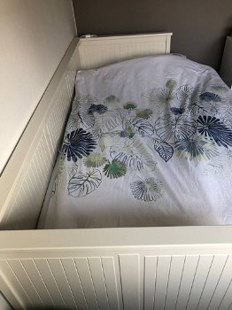 Uitschuifbaar wit Hemnes bed, in zeer goede staat - 2