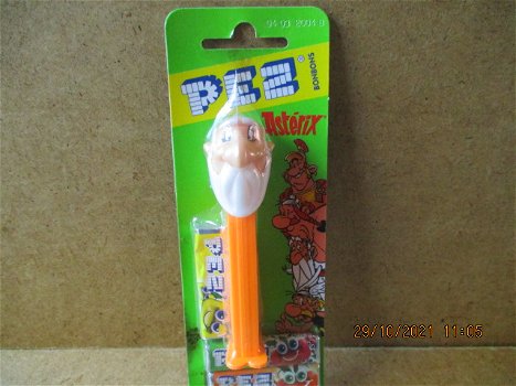 ad0177 asterix pez 2 - 0