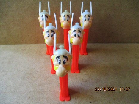 ad0180 asterix pez 5 - 0