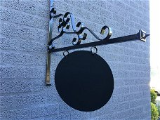 Winkel bord van ijzer-zwart geschilderd, Unlabeled-uithang