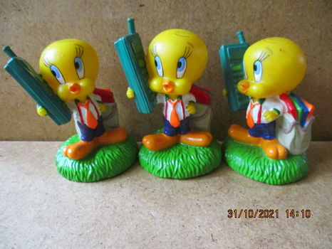 ad0238 tweety 1 - 0