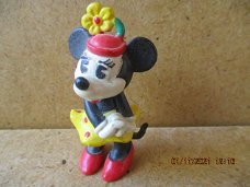 ad0321 minnie mouse poppetje 3