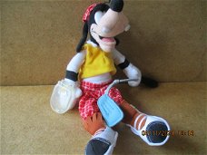 ad0498 goofy knuffel 2