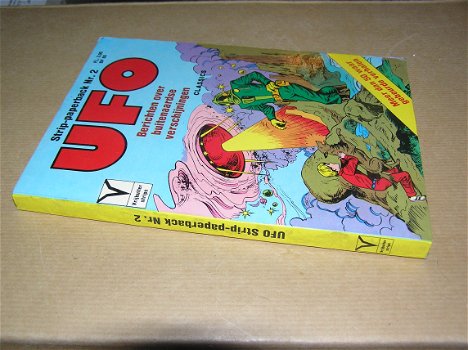 UFO strip-paperback 2 - 2