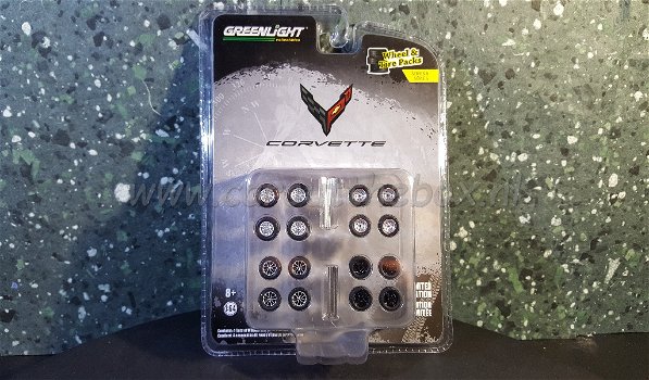 Corvette wheel en tyre packs 1:64 Greenlight - 0