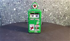 FIRE CHIEF gasoline gas pump 1:18 Greenlight