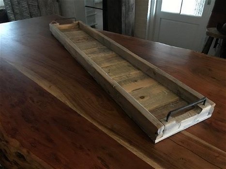 Een groot dienblad, gemaakt van hout, langwerpig model - 3