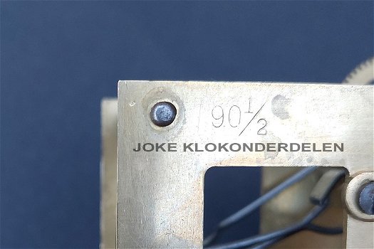 = Uurwerk voor onderdelen = Junghans =45795 - 4