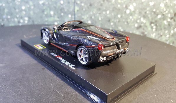 Ferrari LaFerrari aparta zwart 1:43 Bburago - 2