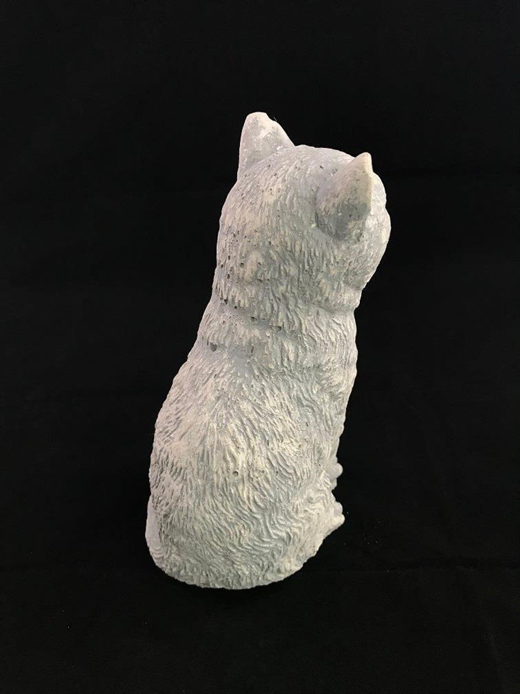 Een mooie zittende poes, gemaakt van steen,-kat-poes - Afbeelding 4