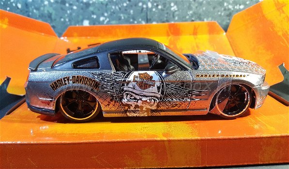 Ford Mustang GT Harley Davidson 1:24 Maisto - 0