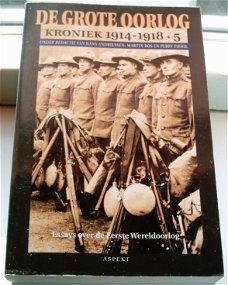 De Grote Oorlog kroniek 1914-1915 deel 5, ISBN 9059111990.