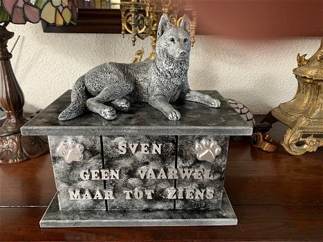 Husky hondenbeeld op urn als set te koop - 5