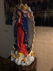 Prachtig fors Maria beeld met engelen polystone vol in kleur - 1