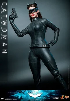 Hot Toys The Dark Knight Triology Catwoman MMS627 - 2